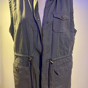 Women's Olive Utility Vest